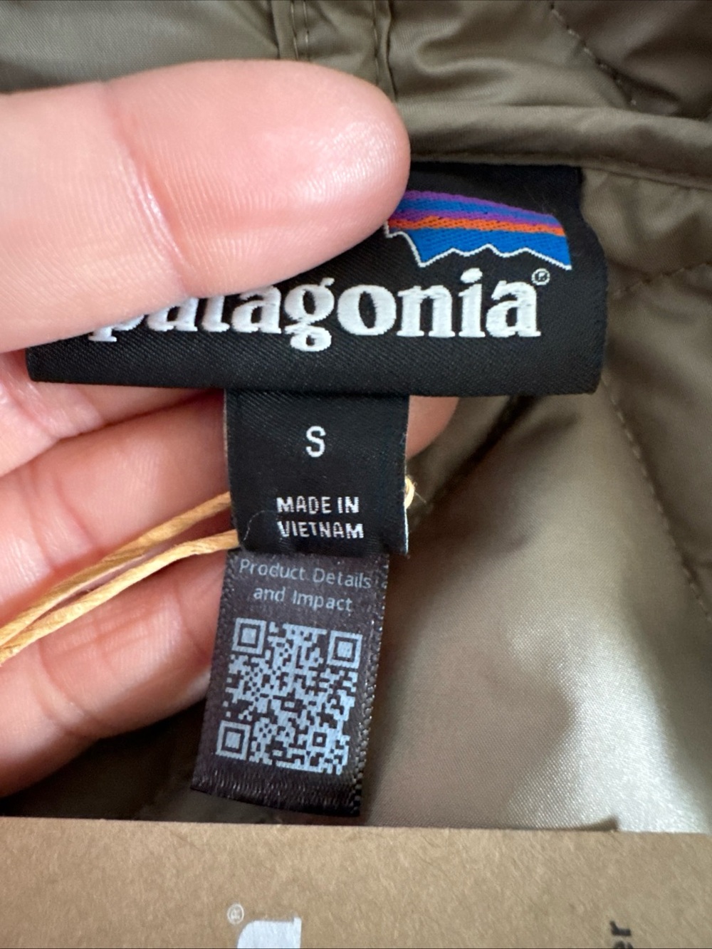 Patagonia Diamond Quilted Bomber Hoody Wing Grey New Mens Size Small 27610 - Picture 10 of 13